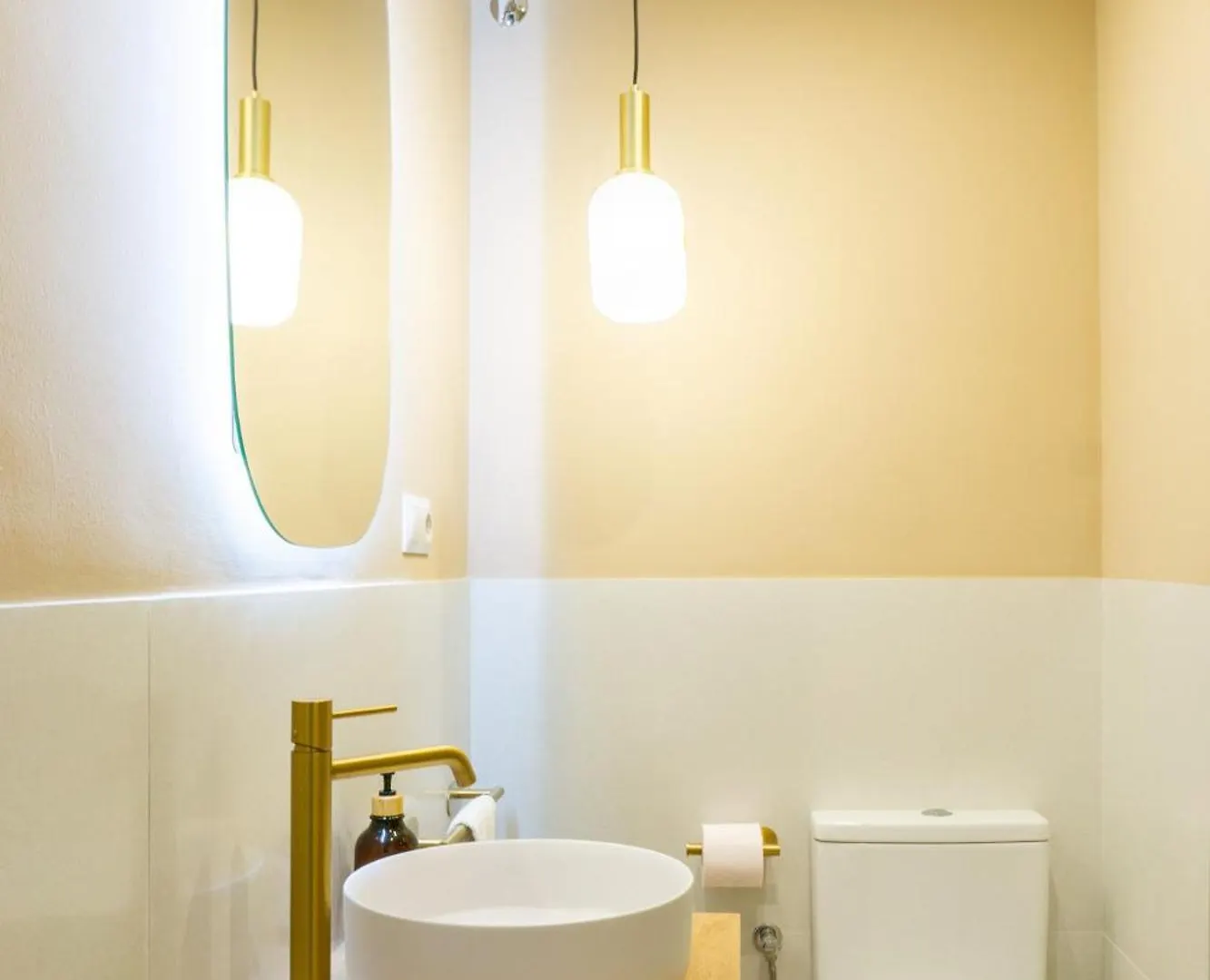 شقة Boutique Flat Sea Views بينالماذينا