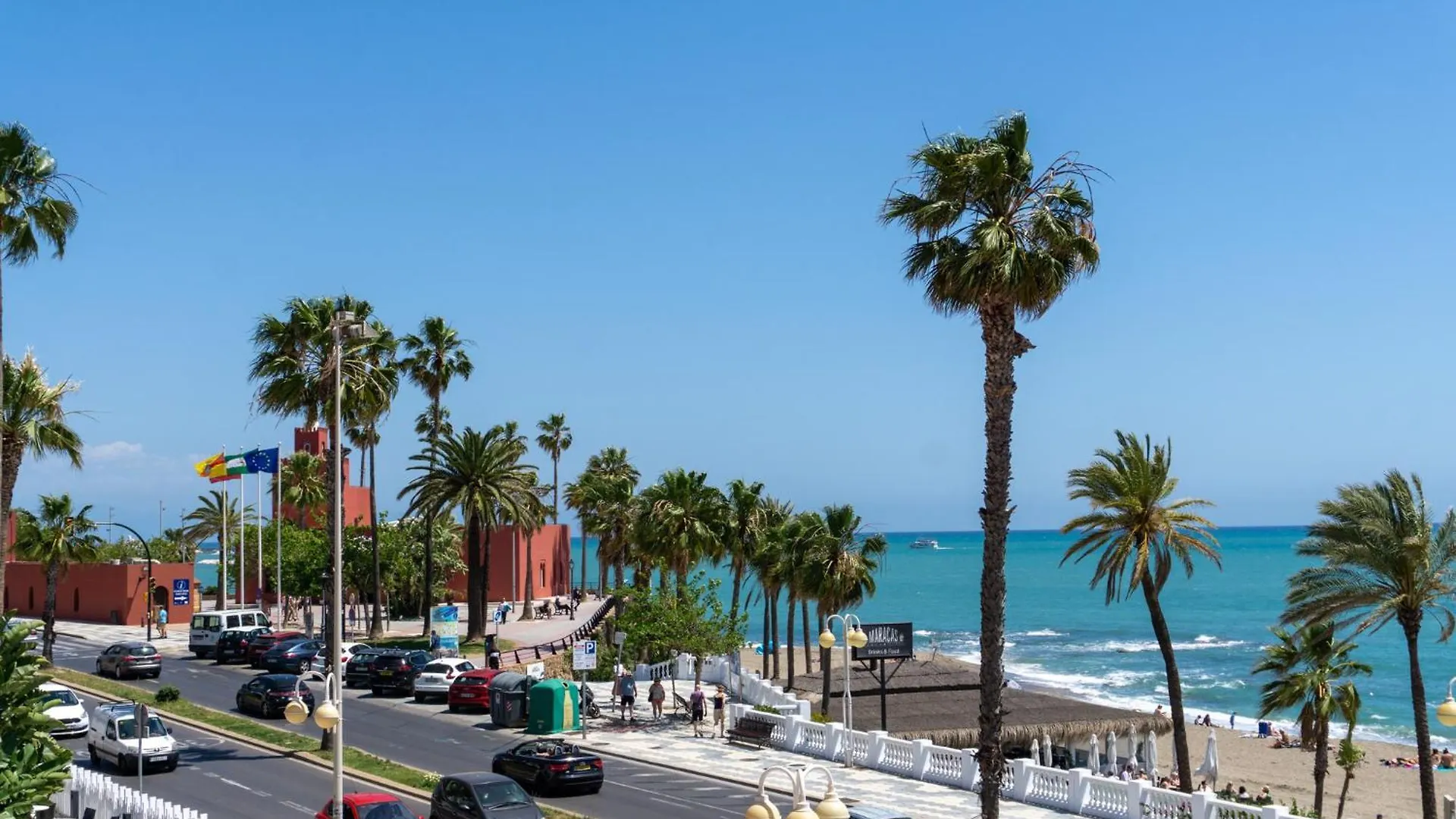 شقة Boutique Flat Sea Views بينالماذينا