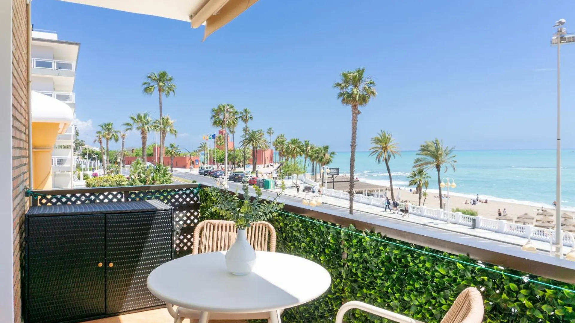 شقة Boutique Flat Sea Views بينالماذينا إسبانيا